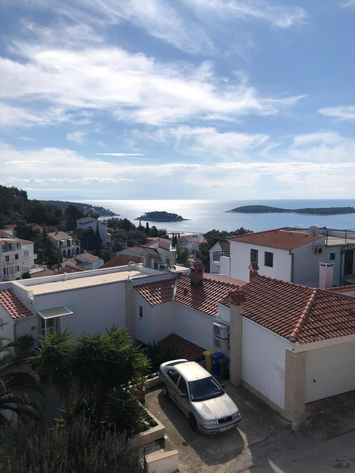 Pine Apartment Hvar Town Exterior photo